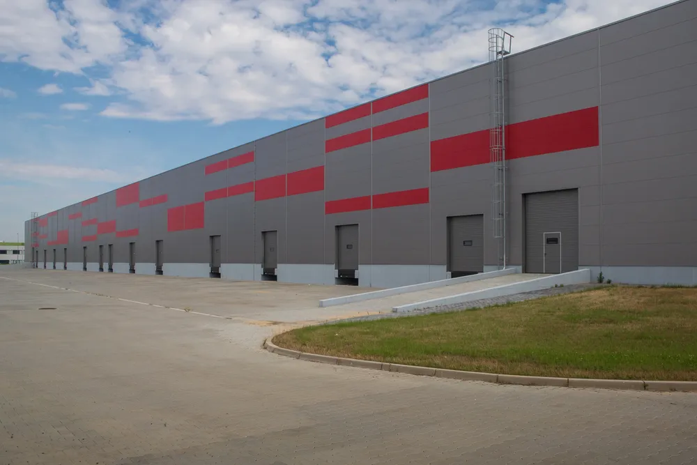 Industrial manufacturing commercial real estate in Angleton, TX